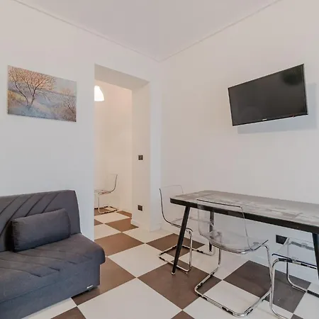 Guesthost - Carlotta & Ginevra Bright Flats Near The Hospital Daire *