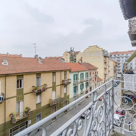Guesthost - Carlotta & Ginevra Bright Flats Near The Hospital Daire *
